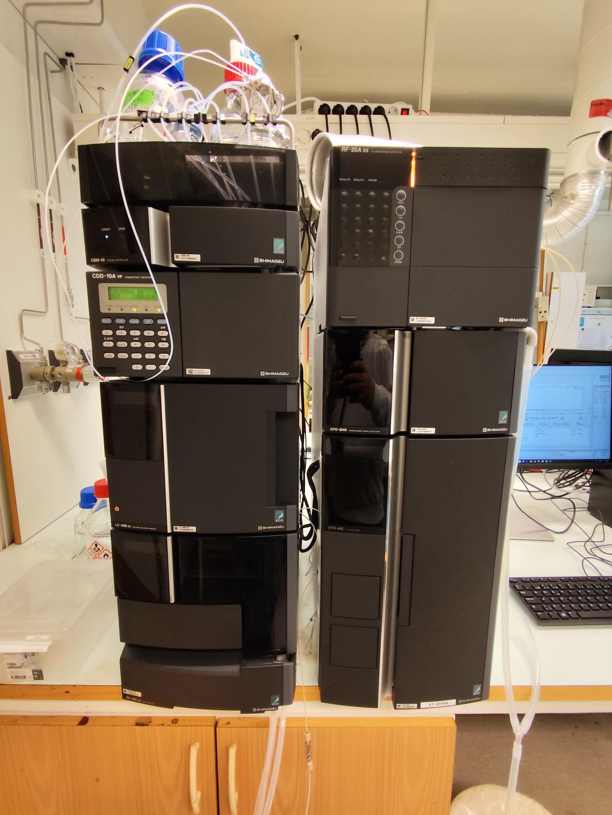Picture of Shimadzu LC 7030